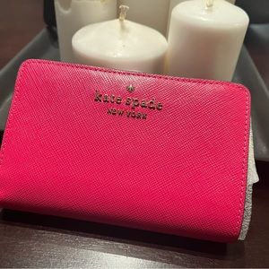 Kate Spade NWOT pink wallet